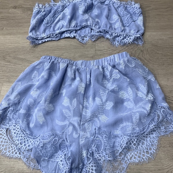 Sleep set - Picture 2 of 2